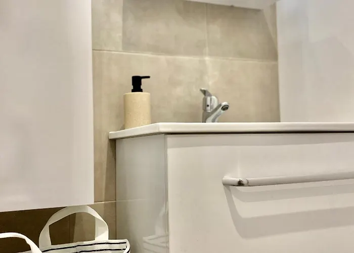 בית נופש Maison & Jardin Riva-bella